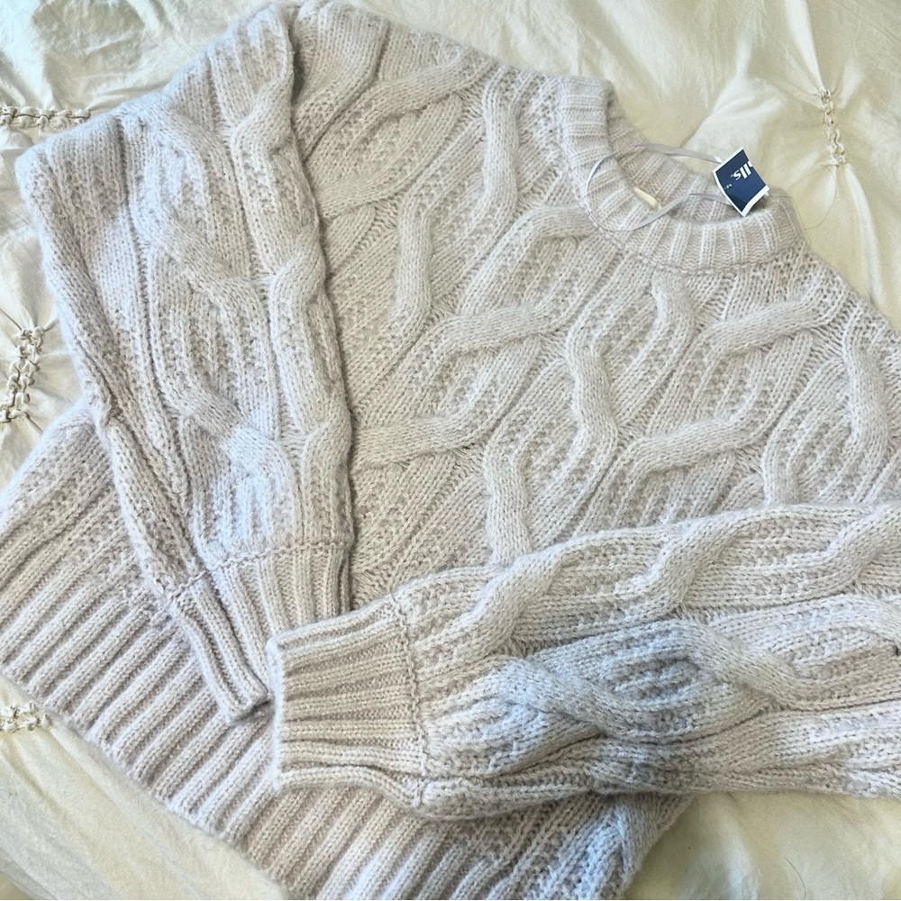 💲Lavender knit sweater